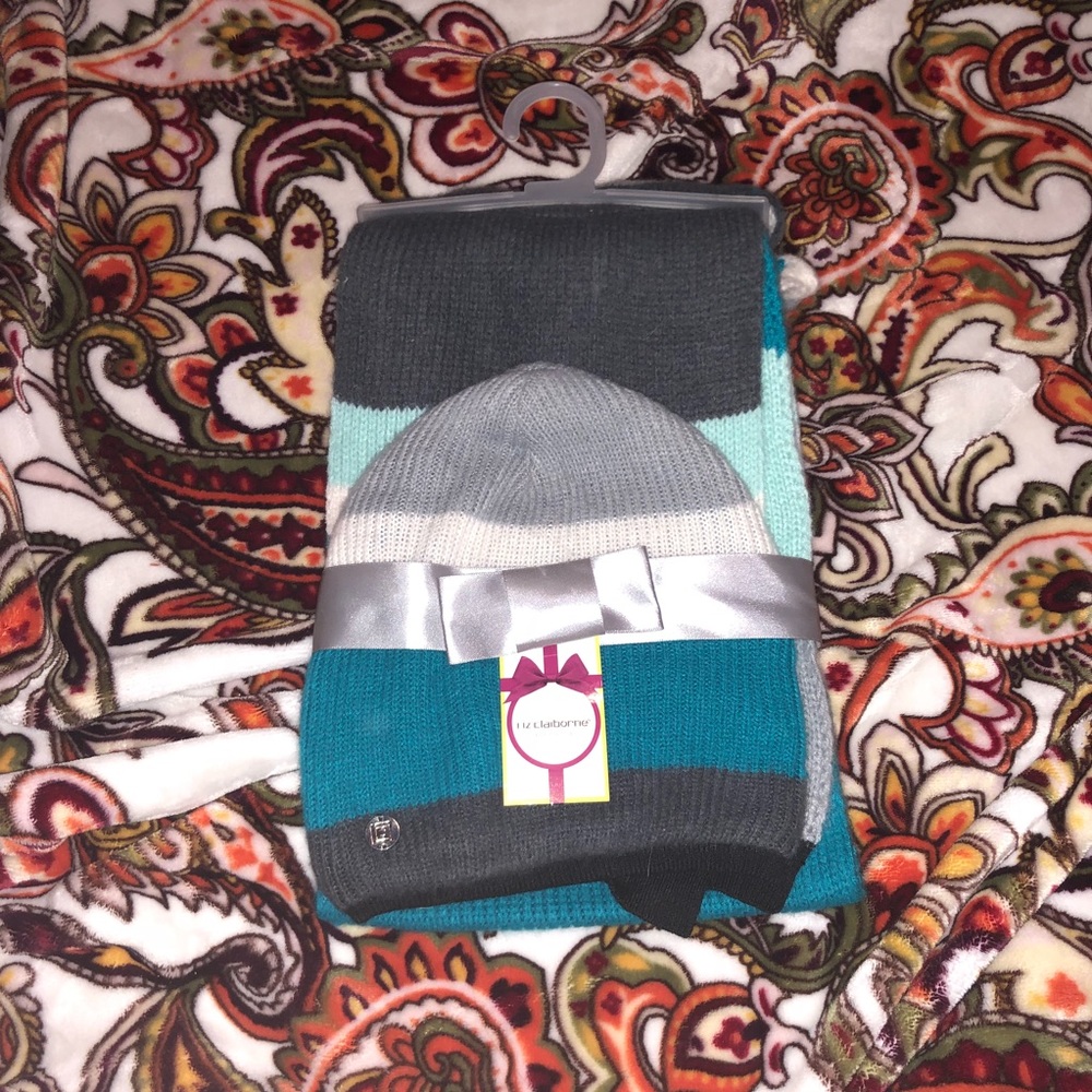 Scarf and hat